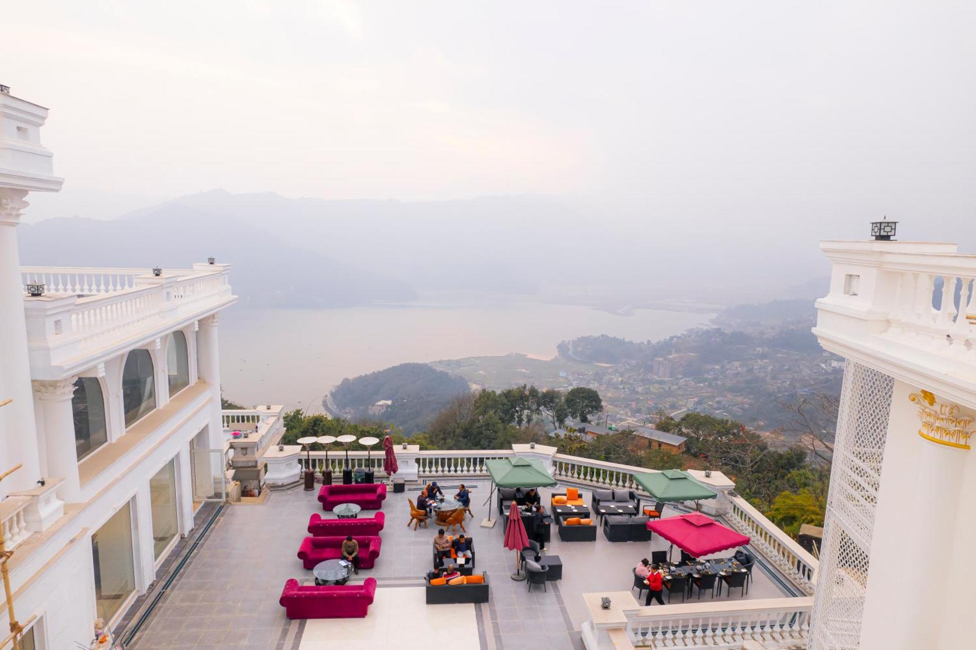 Le Glamour Resort & Wellness Spa Pokhara Luaran gambar
